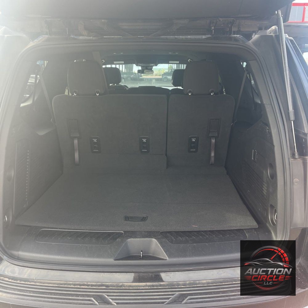 2024 Chevrolet Suburban LS