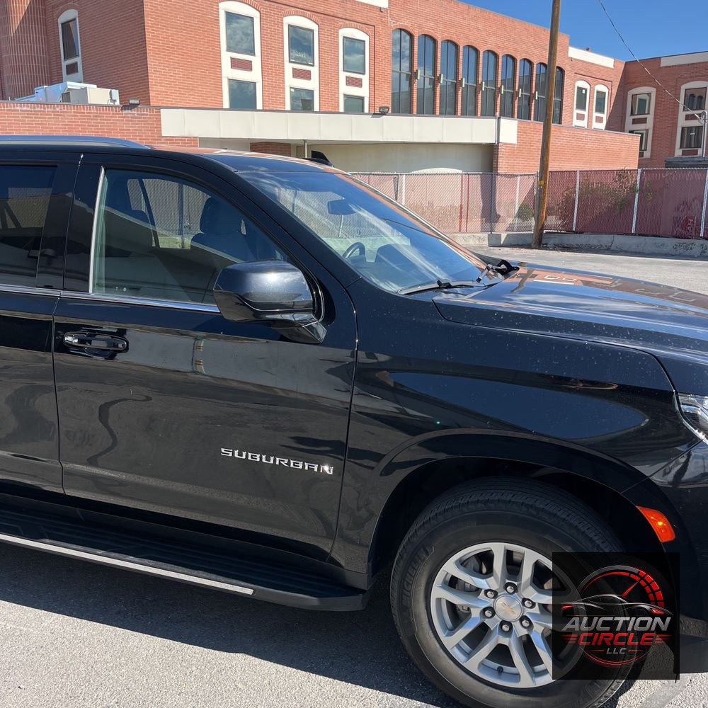 2024 Chevrolet Suburban LS