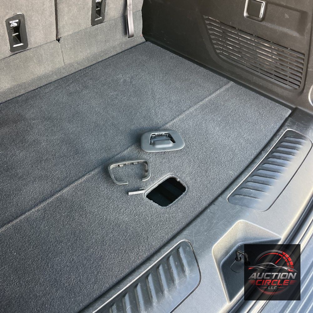 2024 Chevrolet Suburban LS