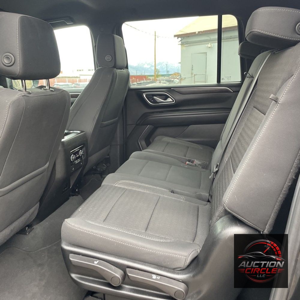 2024 Chevrolet Suburban LS
