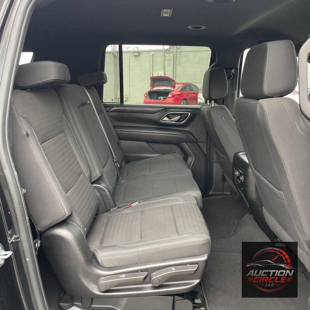 2024 Chevrolet Suburban LS