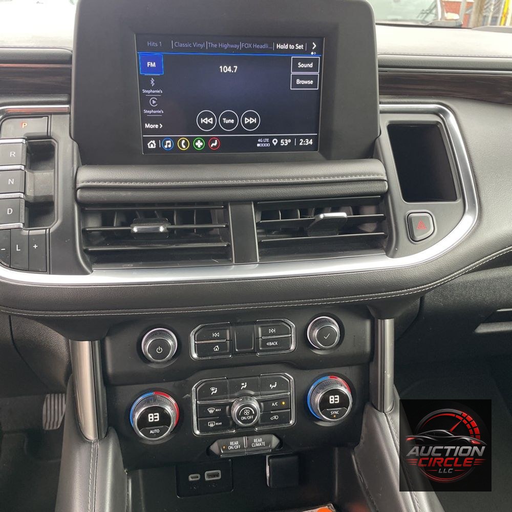 2024 Chevrolet Suburban LS