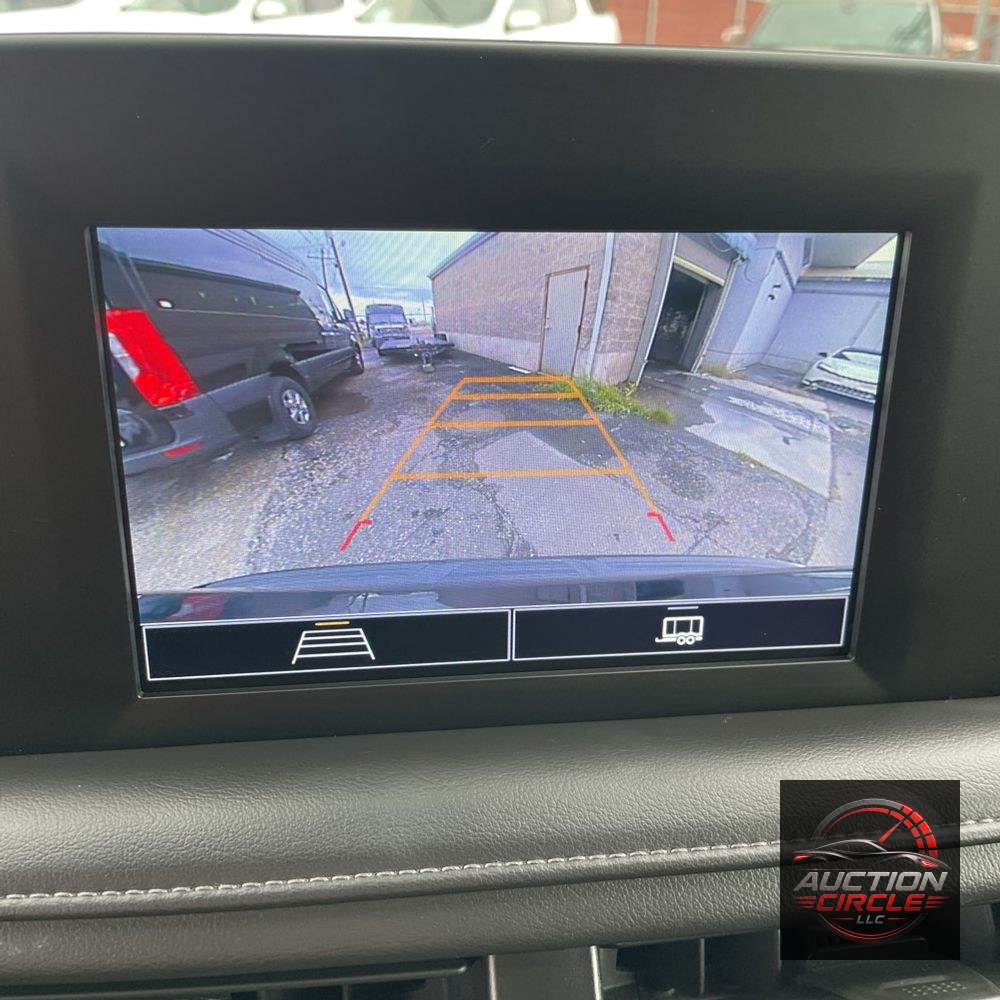 2024 Chevrolet Suburban LS