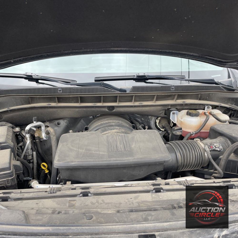 2024 Chevrolet Suburban LS