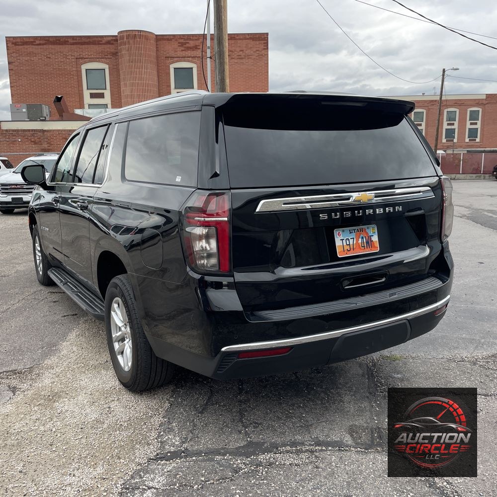 2024 Chevrolet Suburban LS