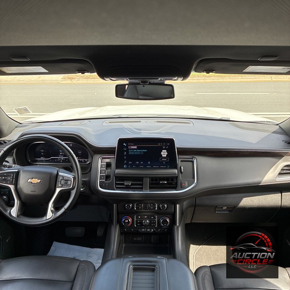 2023 Chevrolet Suburban LT