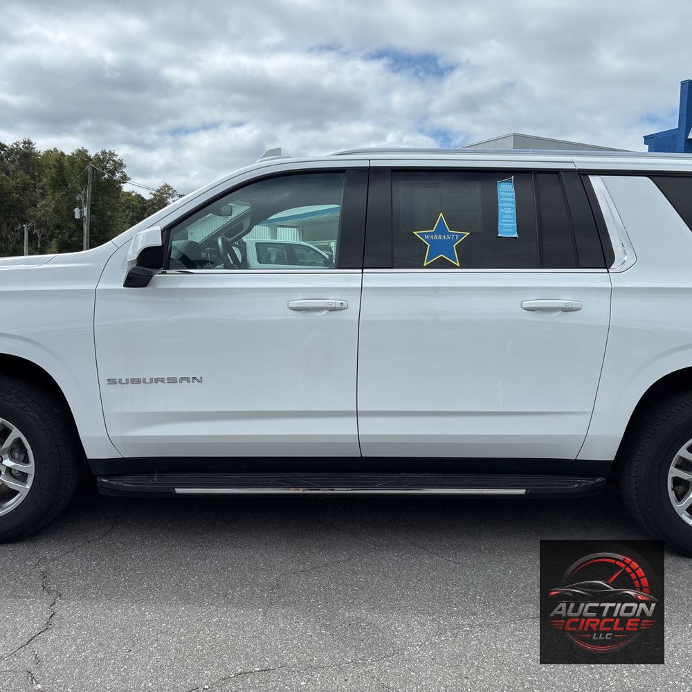 2023 Chevrolet Suburban LT