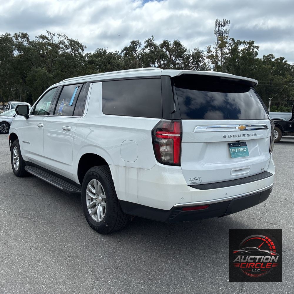 2023 Chevrolet Suburban LT