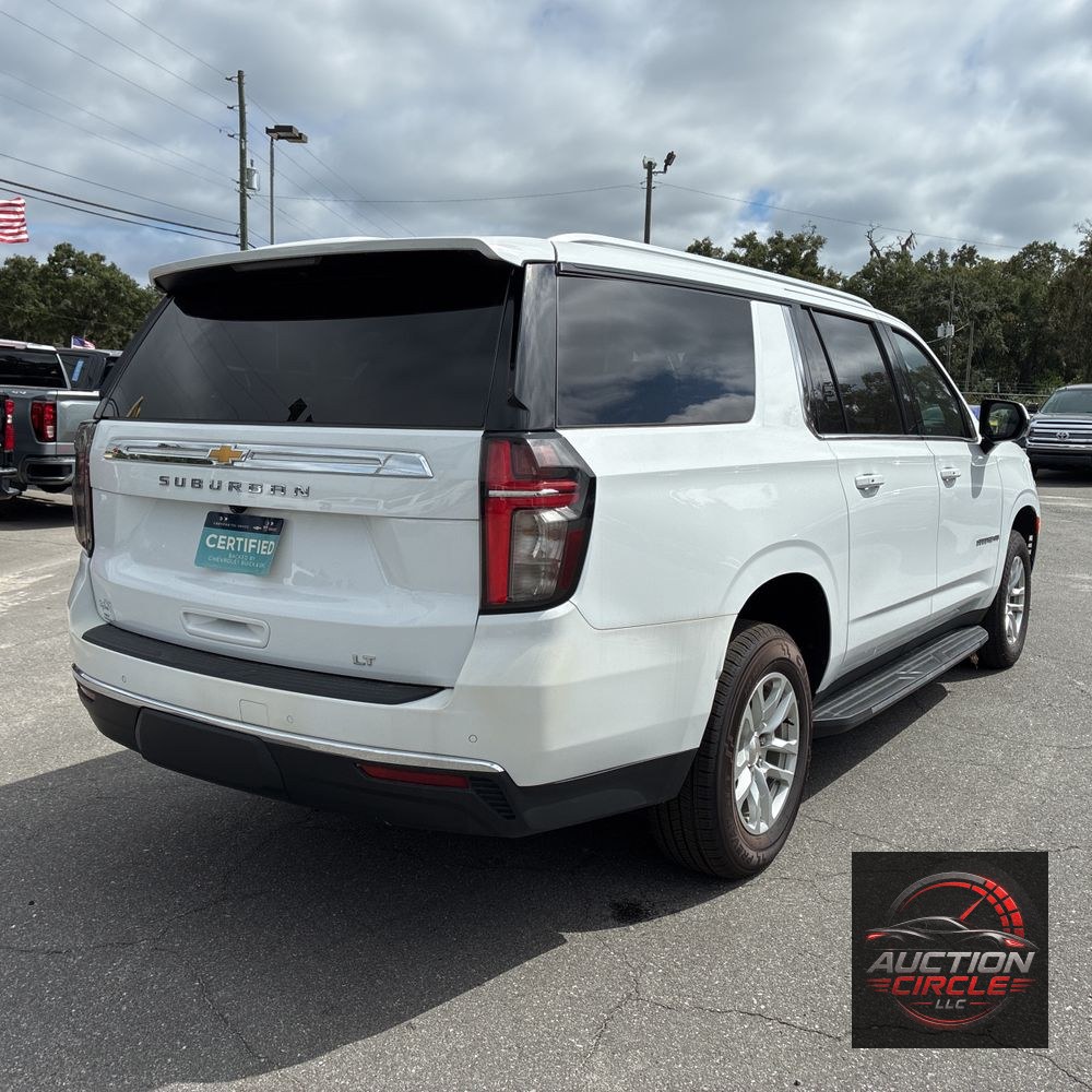 2023 Chevrolet Suburban LT