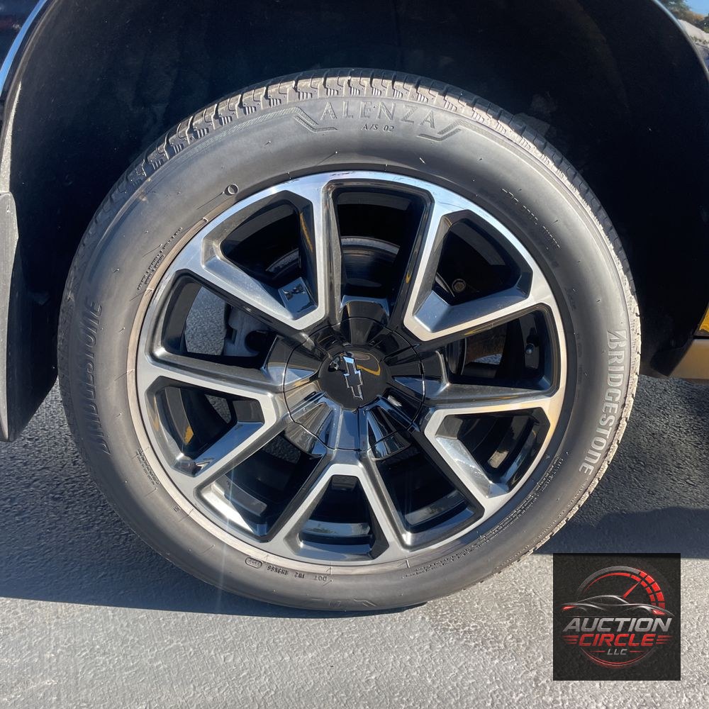 2022 Chevrolet Suburban RST