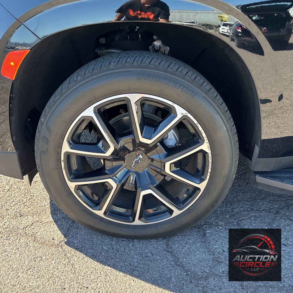 2024 Chevrolet Suburban RST