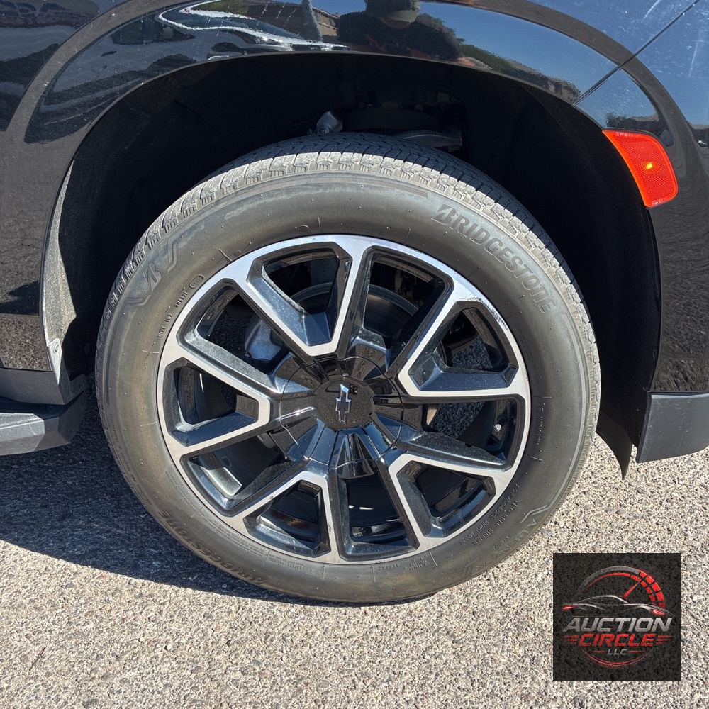 2024 Chevrolet Suburban RST