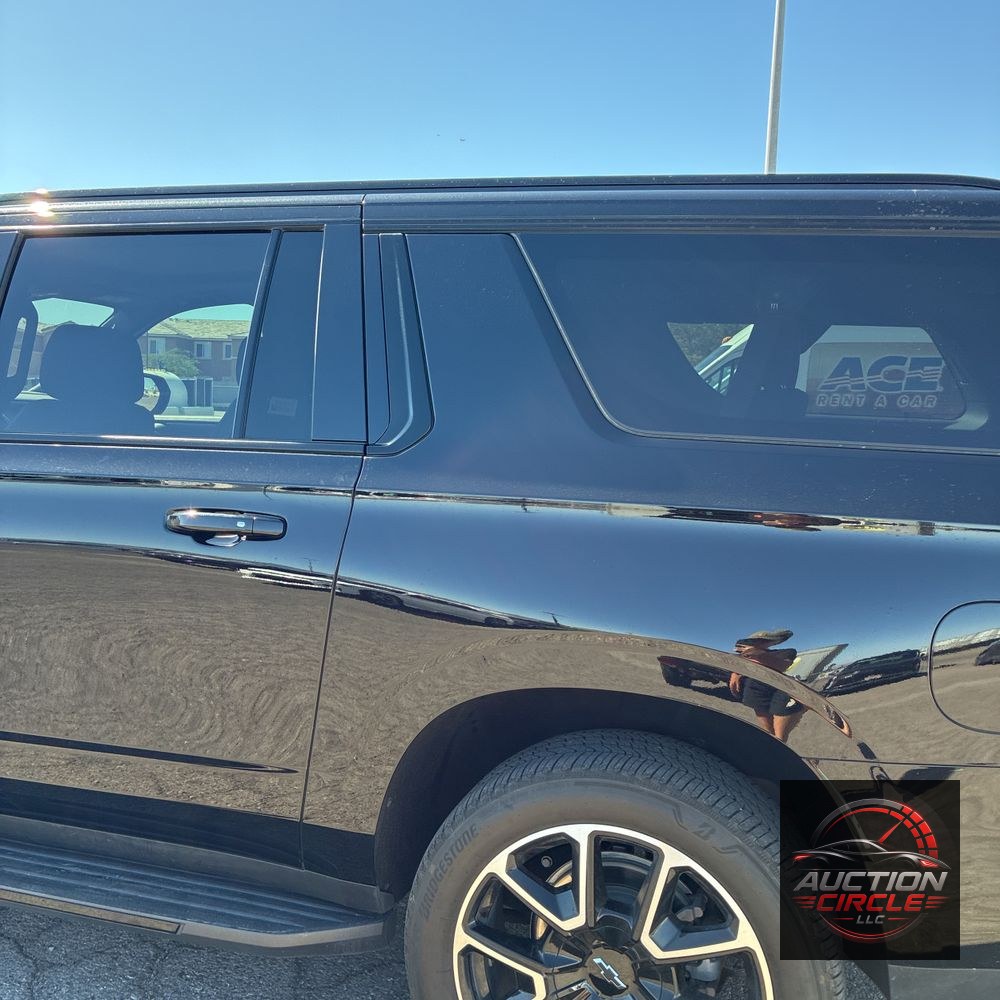 2024 Chevrolet Suburban RST
