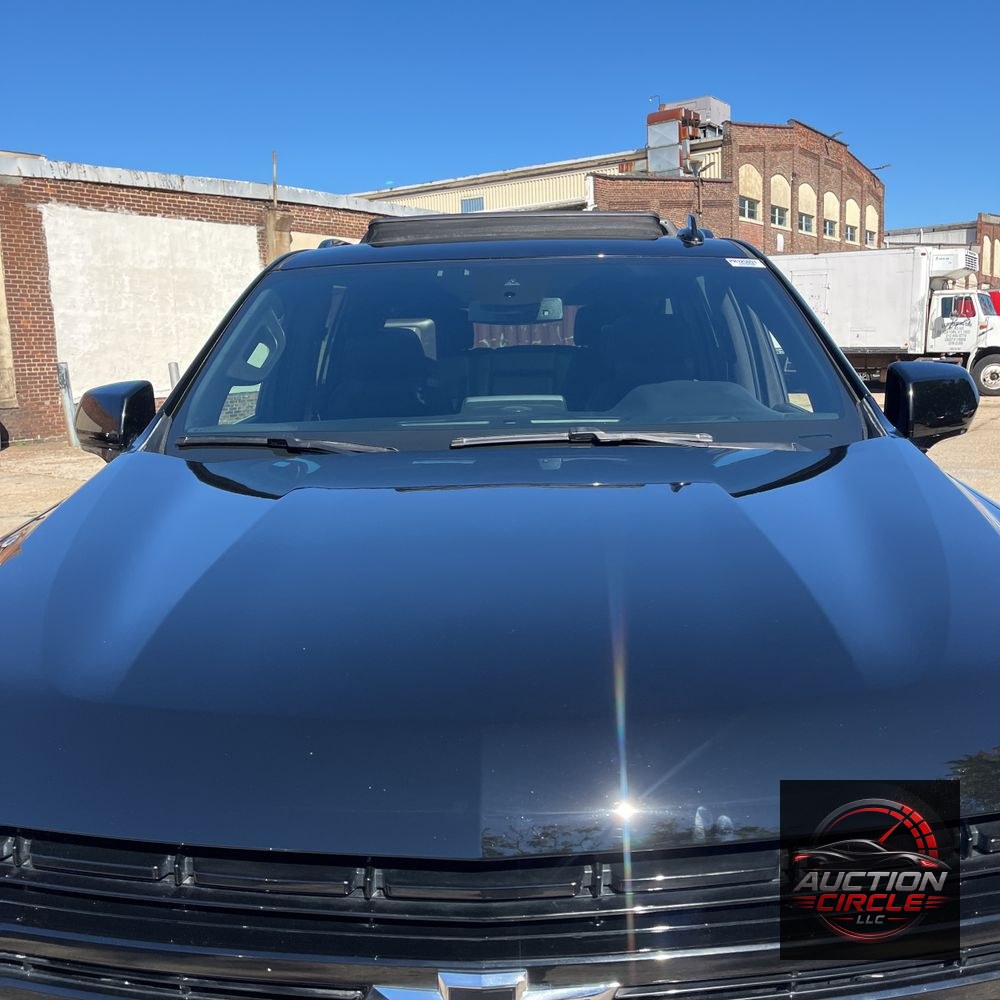 2023 Chevrolet Suburban RST