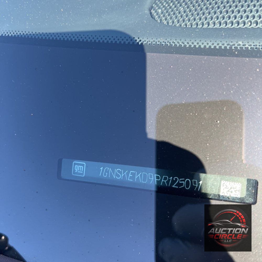 2023 Chevrolet Suburban RST