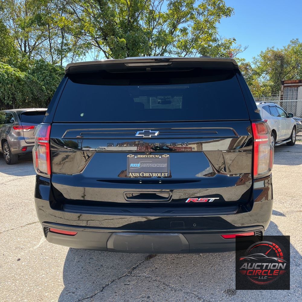 2023 Chevrolet Suburban RST