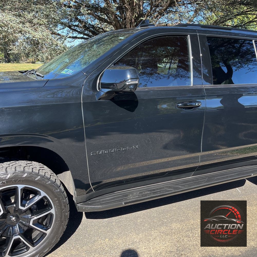 2023 Chevrolet Suburban RST