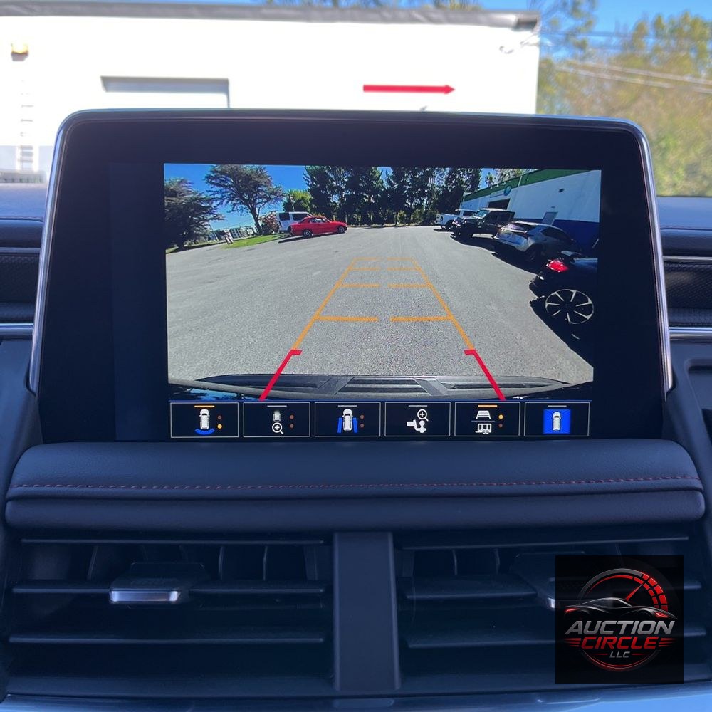 2023 Chevrolet Suburban RST