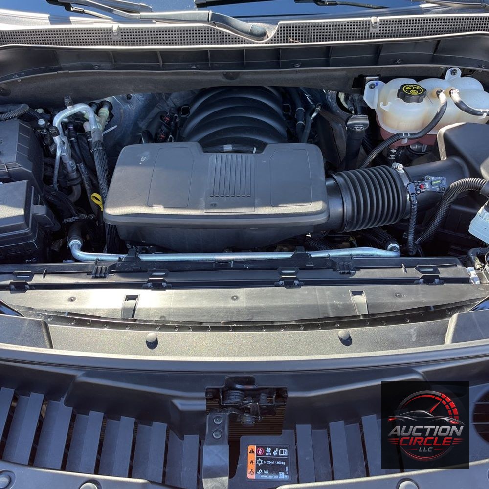 2023 Chevrolet Suburban RST