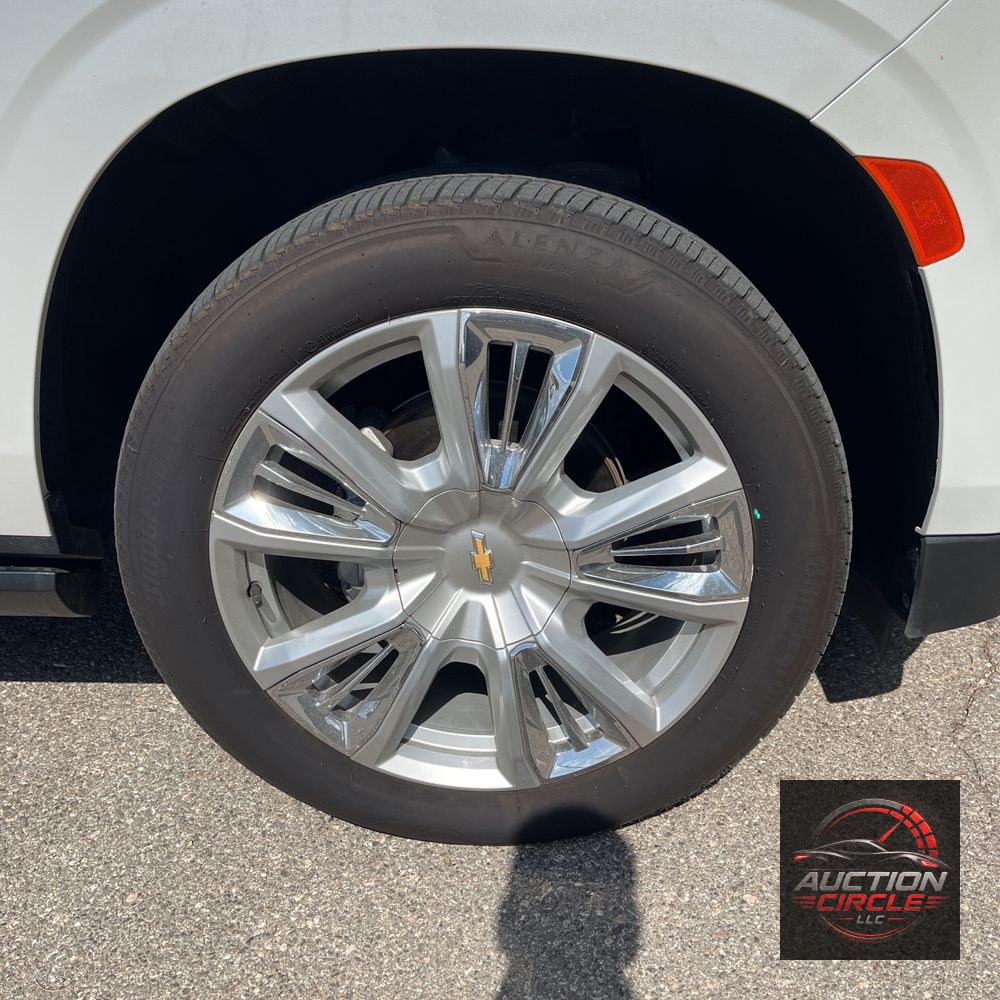 2023 Chevrolet Suburban High Country