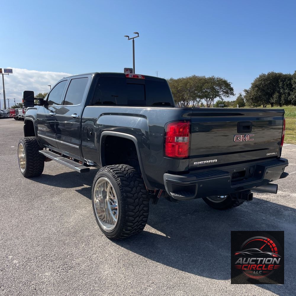 2018 GMC Sierra 2500HD Denali
