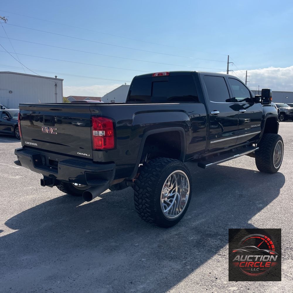 2018 GMC Sierra 2500HD Denali