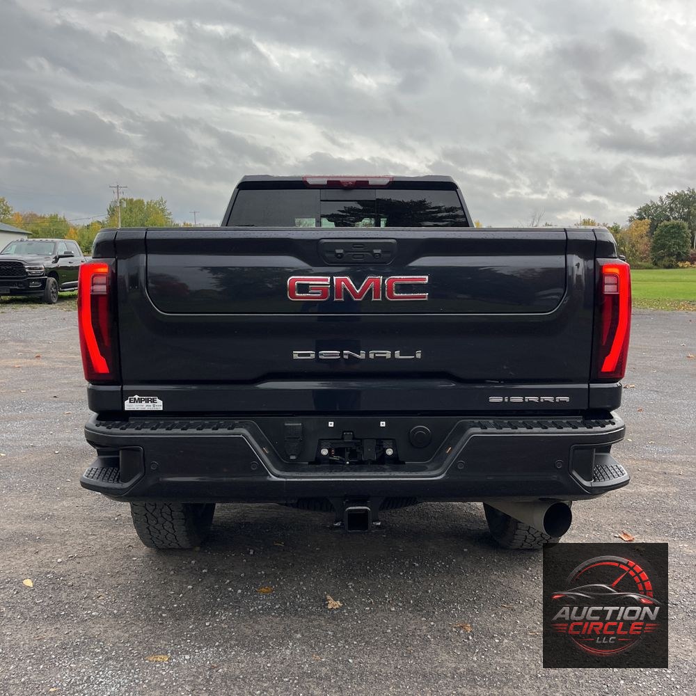 2024 GMC Sierra 2500 Denali
