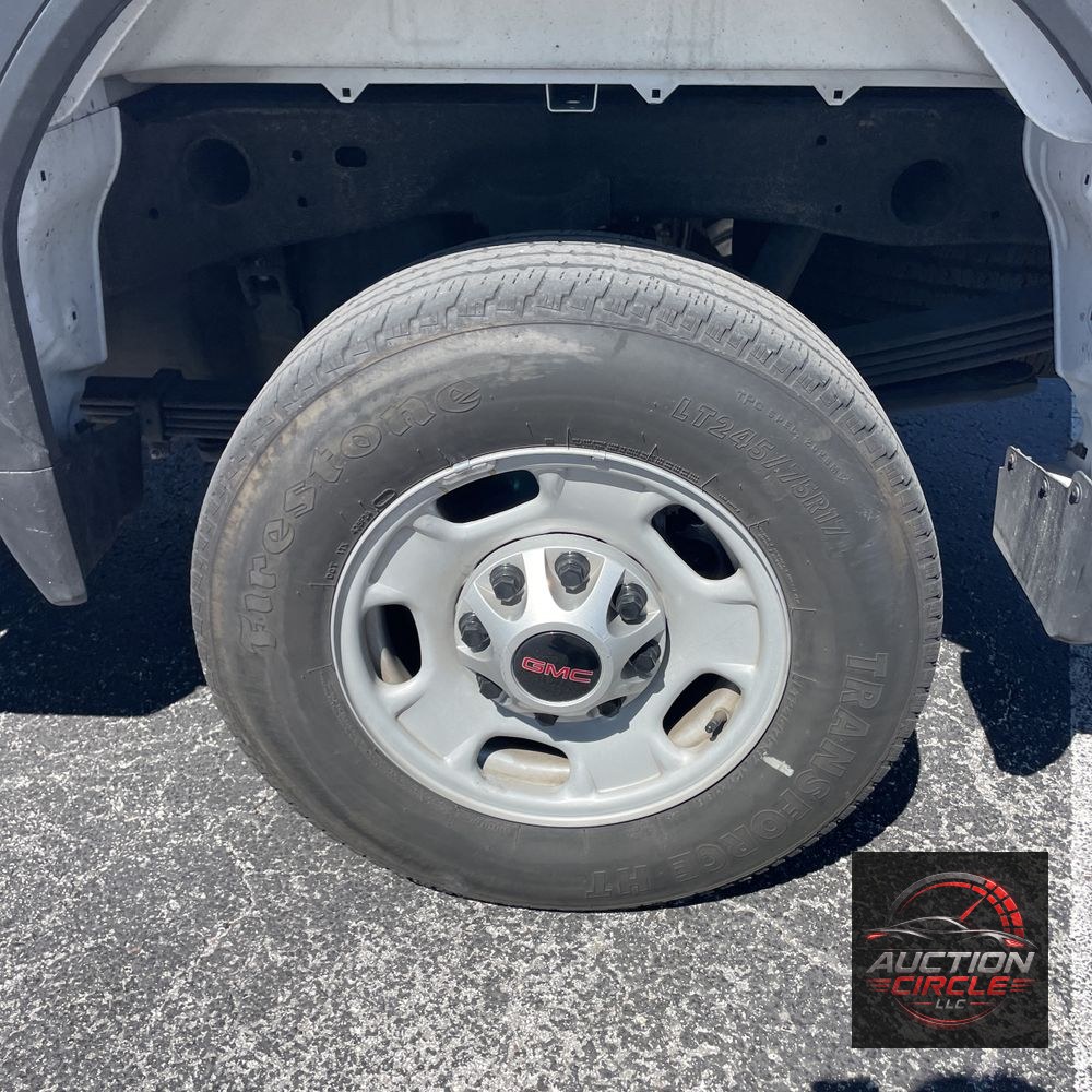 2024 GMC Sierra 2500HD Pro