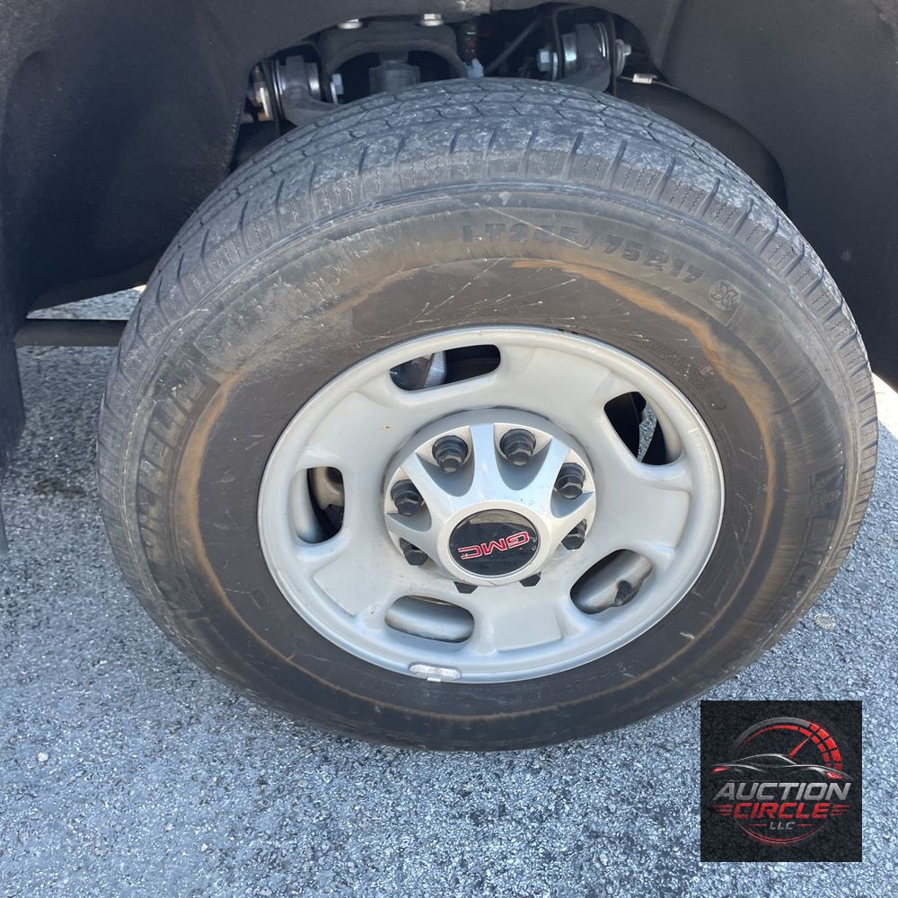 2024 GMC Sierra 2500HD Pro