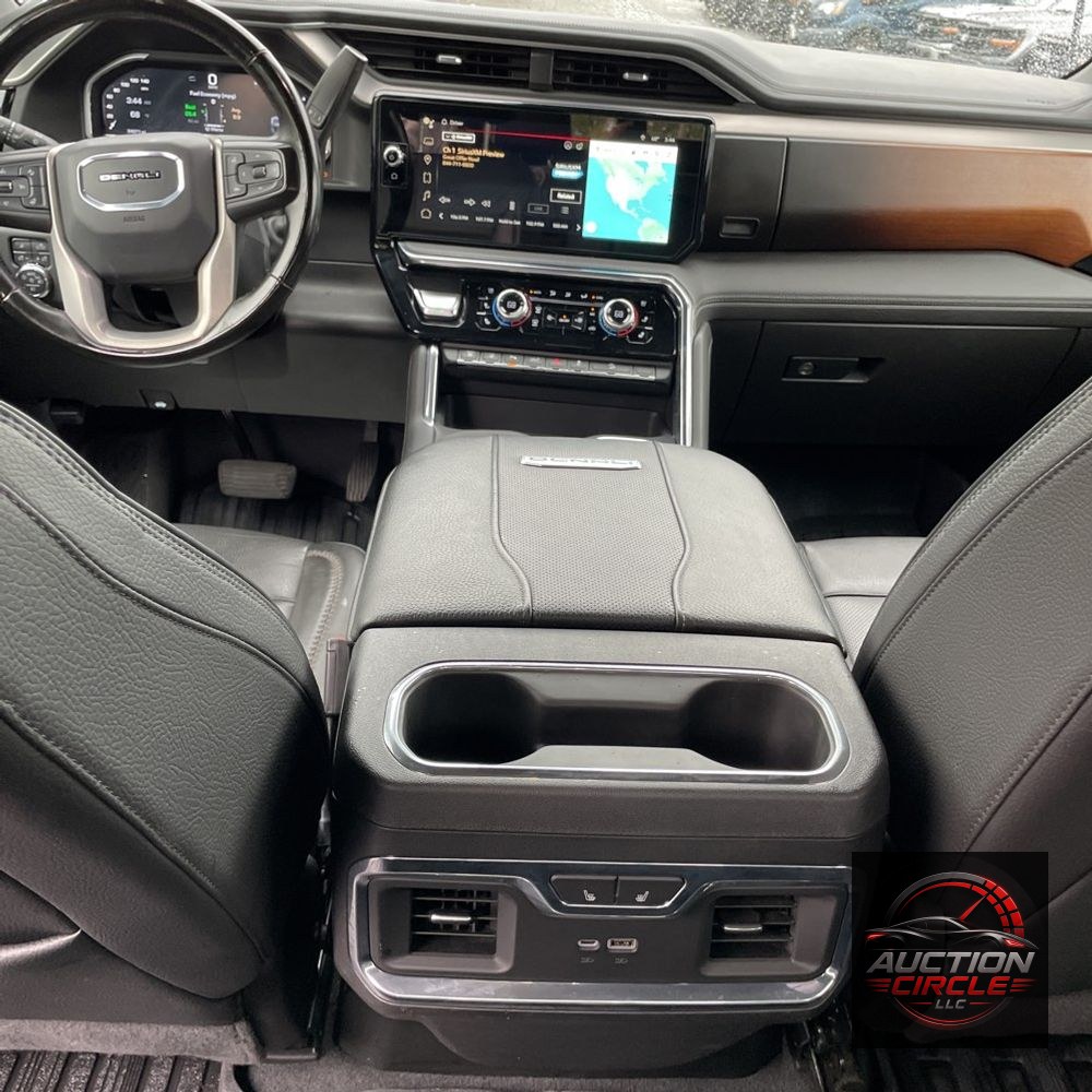 2024 GMC Sierra 2500HD Denali