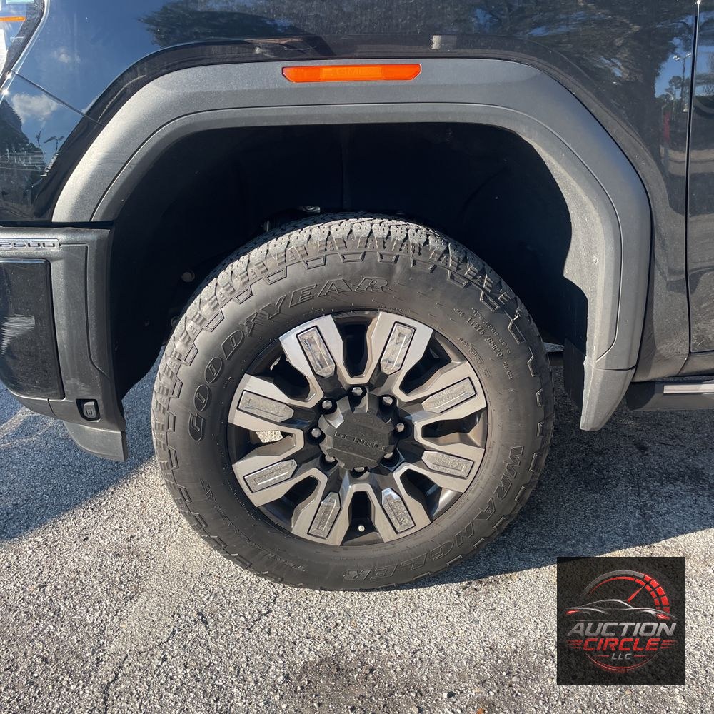 2024 GMC Sierra 2500 Denali
