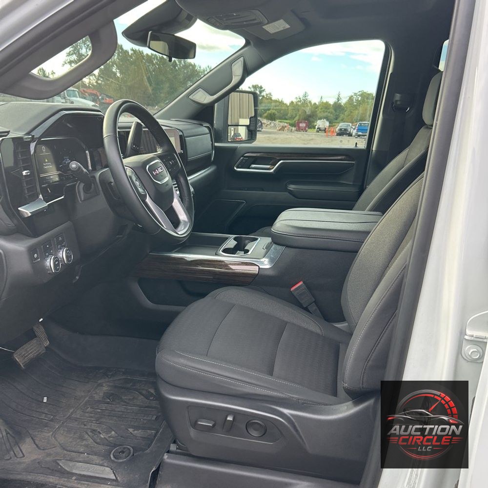 2024 GMC Sierra 3500 SLE