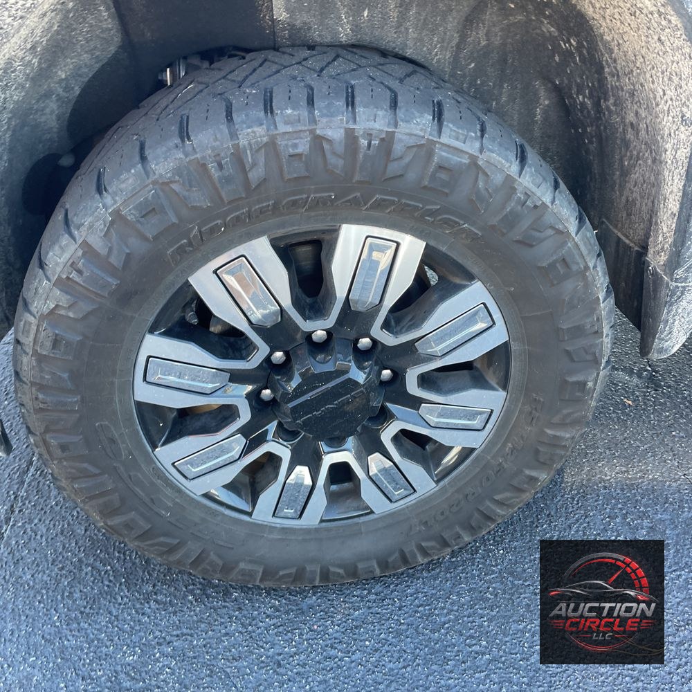 2024 GMC Sierra 3500HD Denali