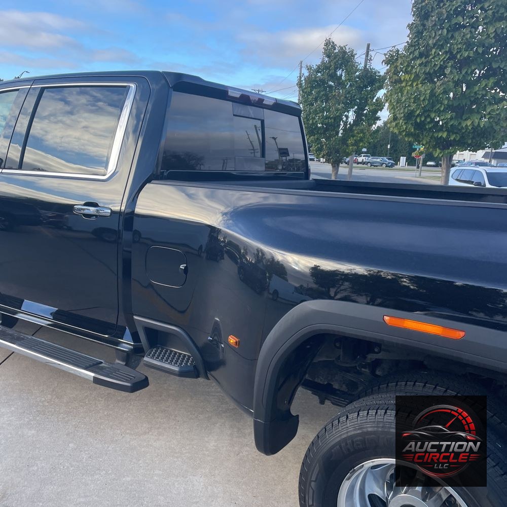 2023 GMC Sierra 3500 Denali