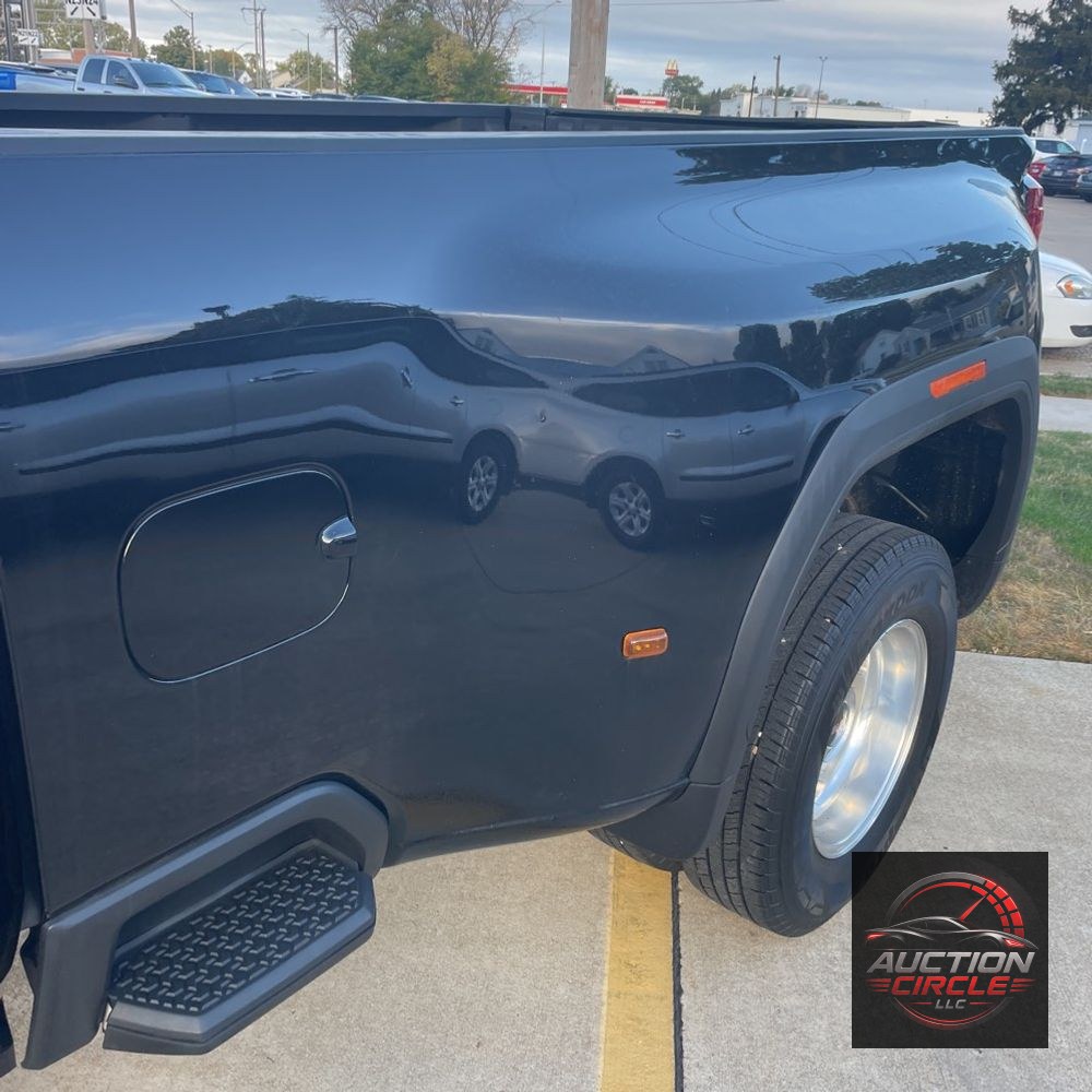 2023 GMC Sierra 3500 Denali