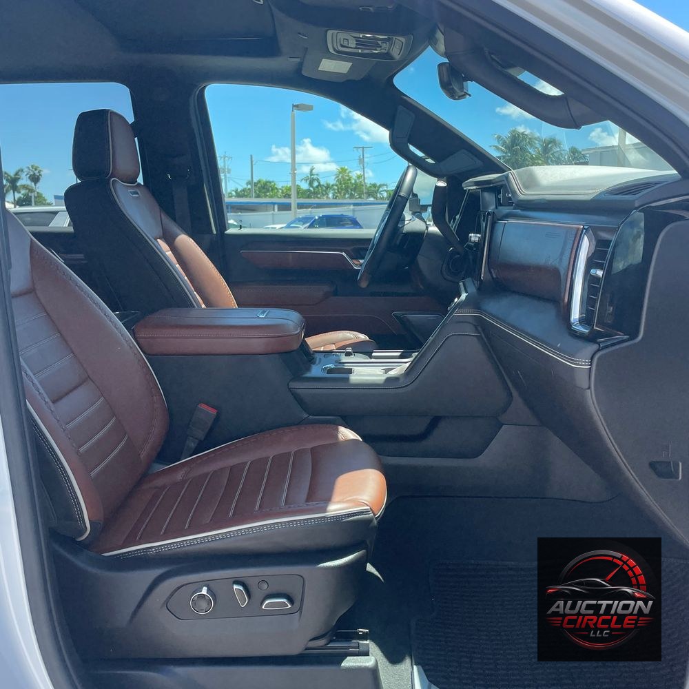 2024 GMC Sierra 3500HD Denali Ultimate