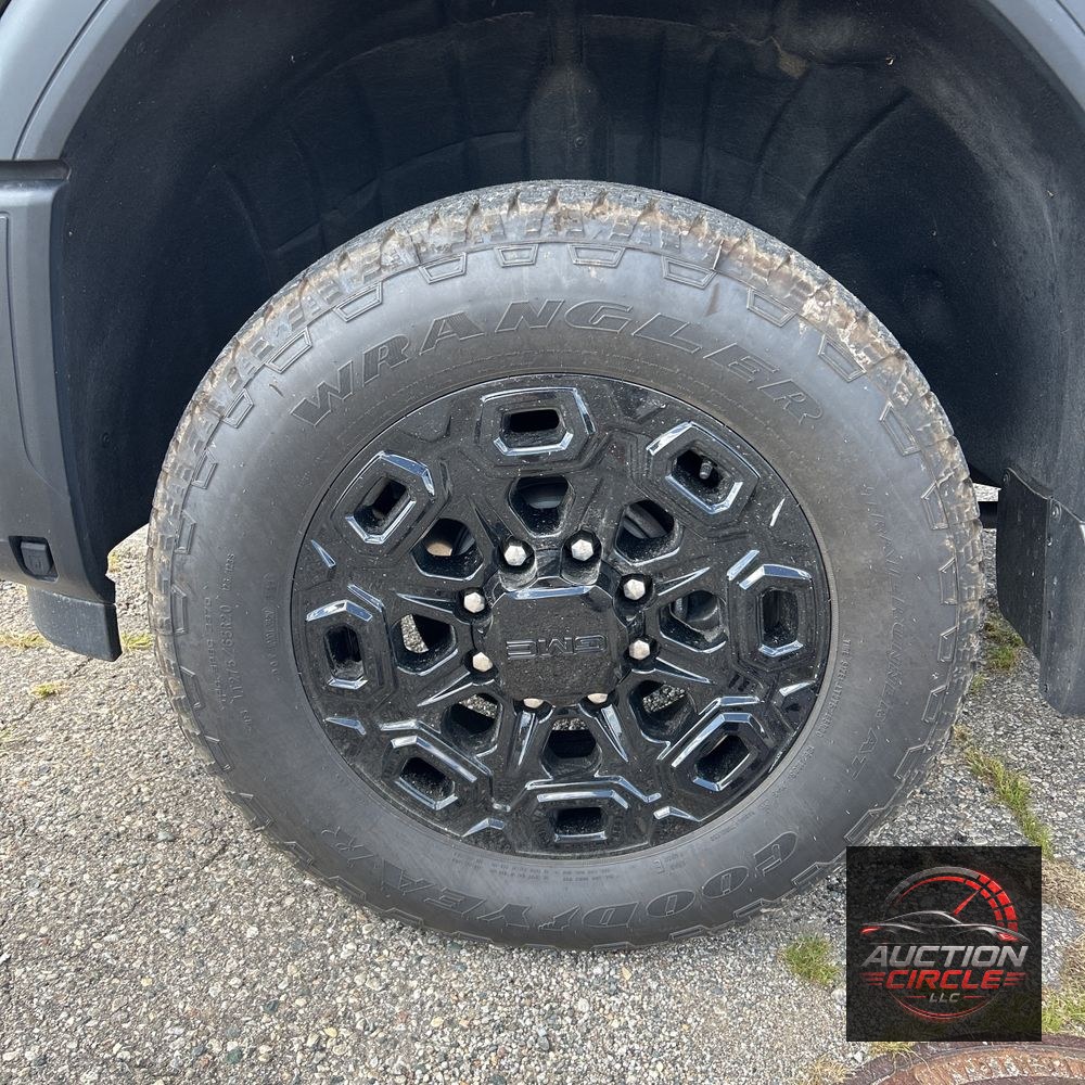 2025 GMC Sierra 2500 Denali