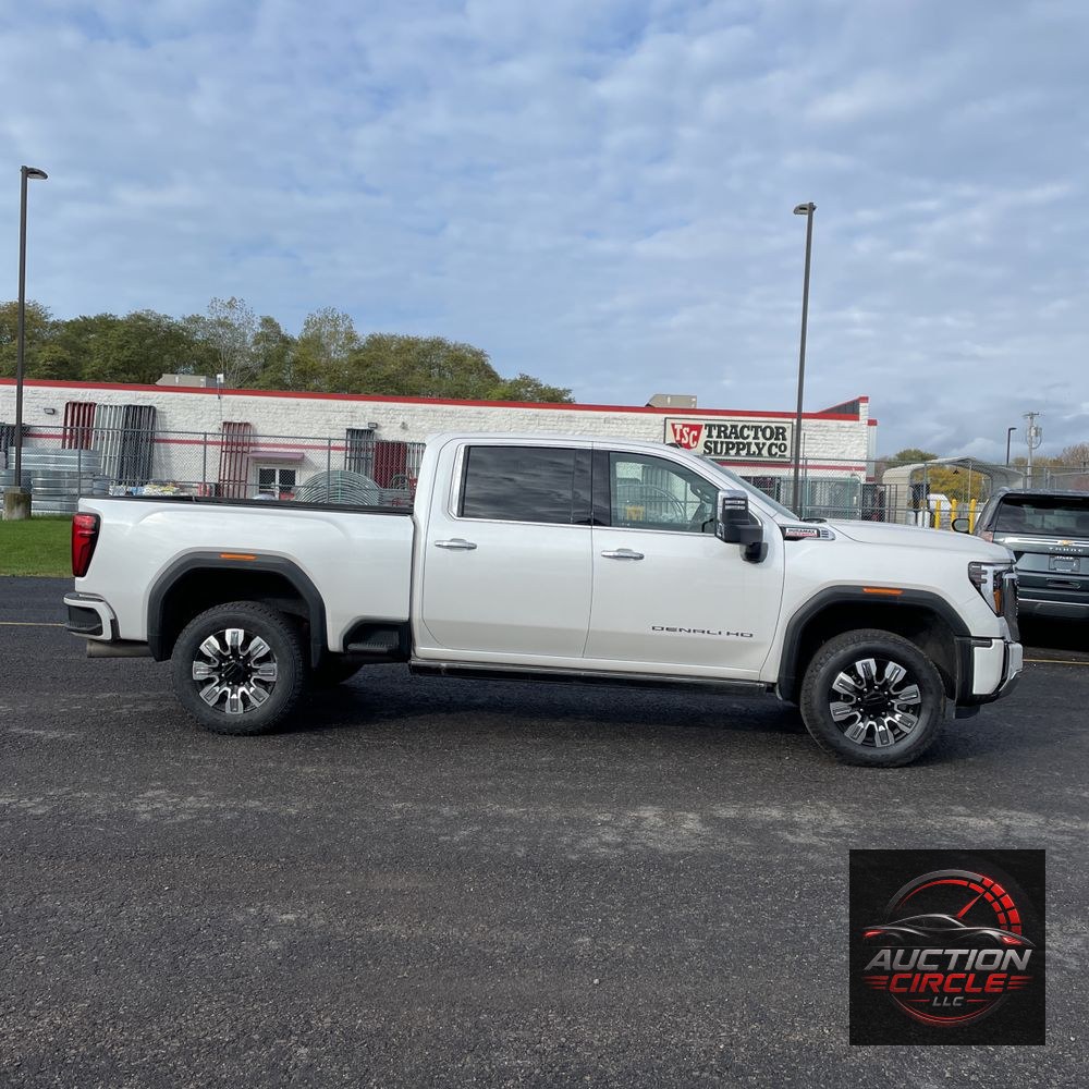 2025 GMC Sierra 2500HD Denali