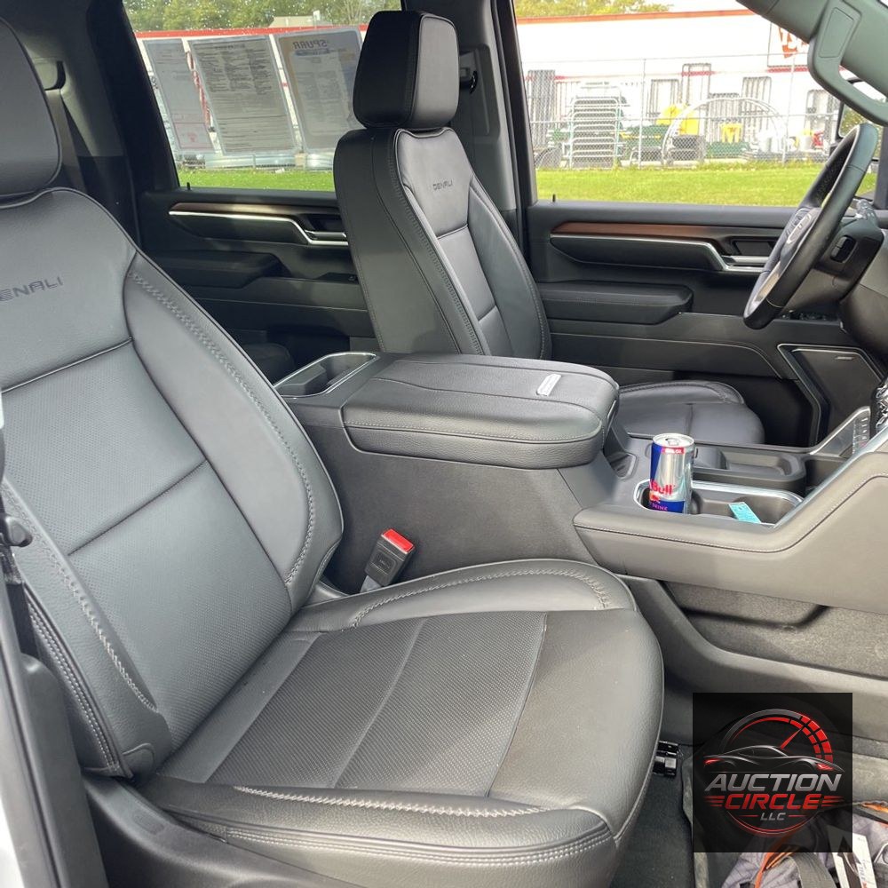 2025 GMC Sierra 2500HD Denali
