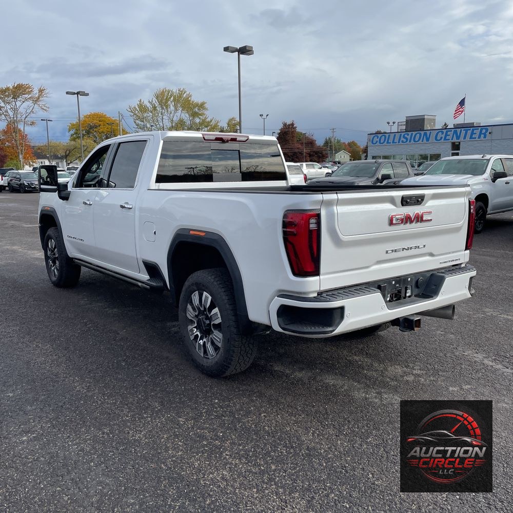 2025 GMC Sierra 2500HD Denali