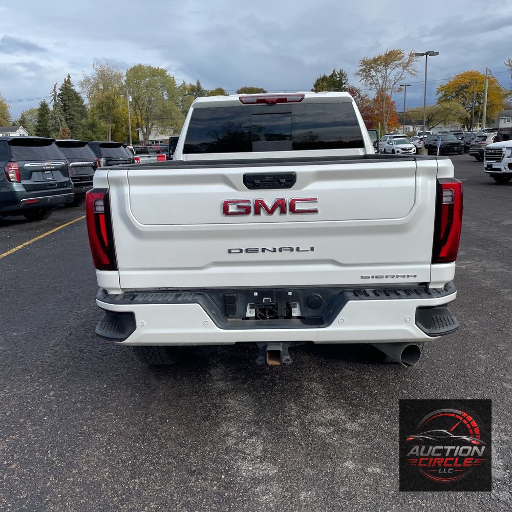 2025 GMC Sierra 2500HD Denali