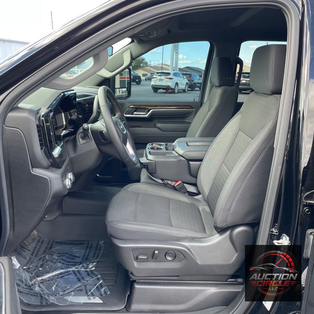 2025 GMC Sierra 3500HD SLE