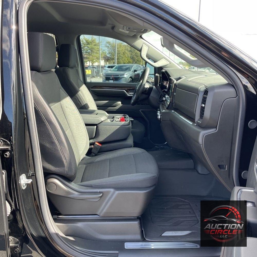 2025 GMC Sierra 3500HD SLE