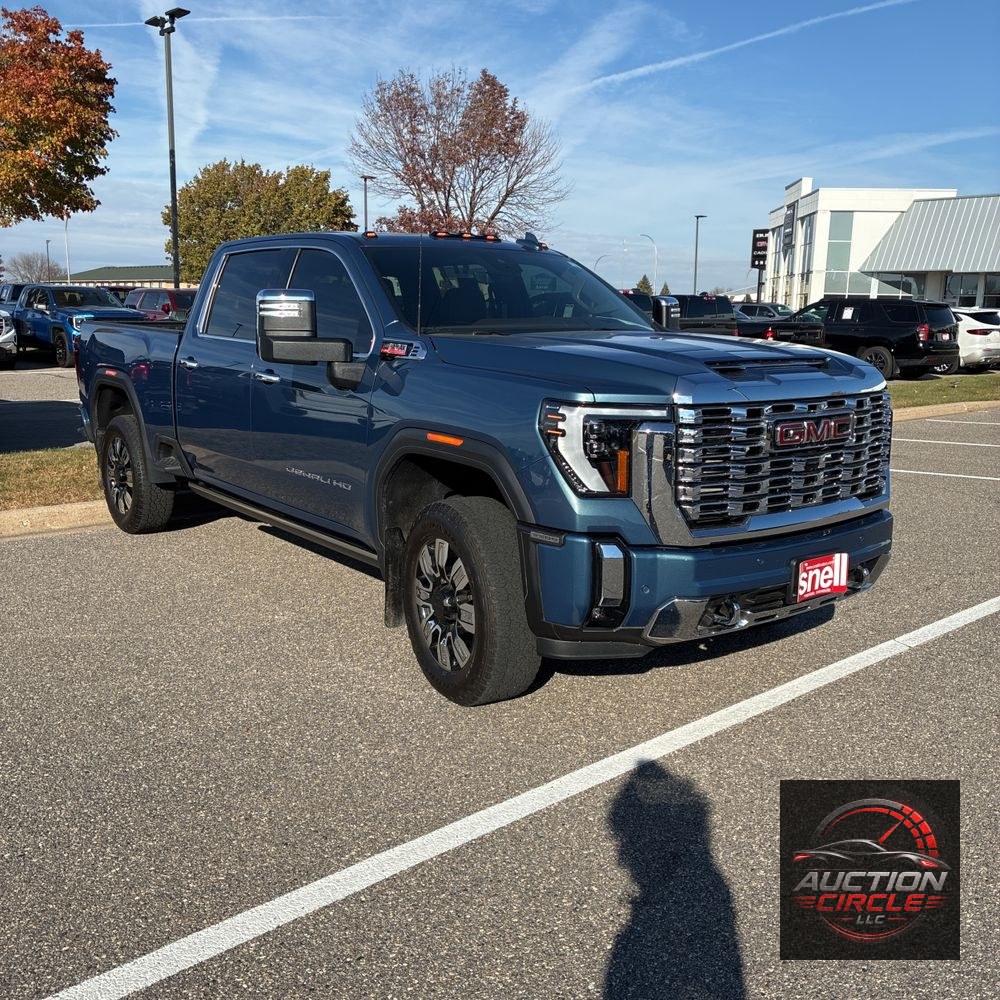 2025 GMC Sierra 3500HD Denali