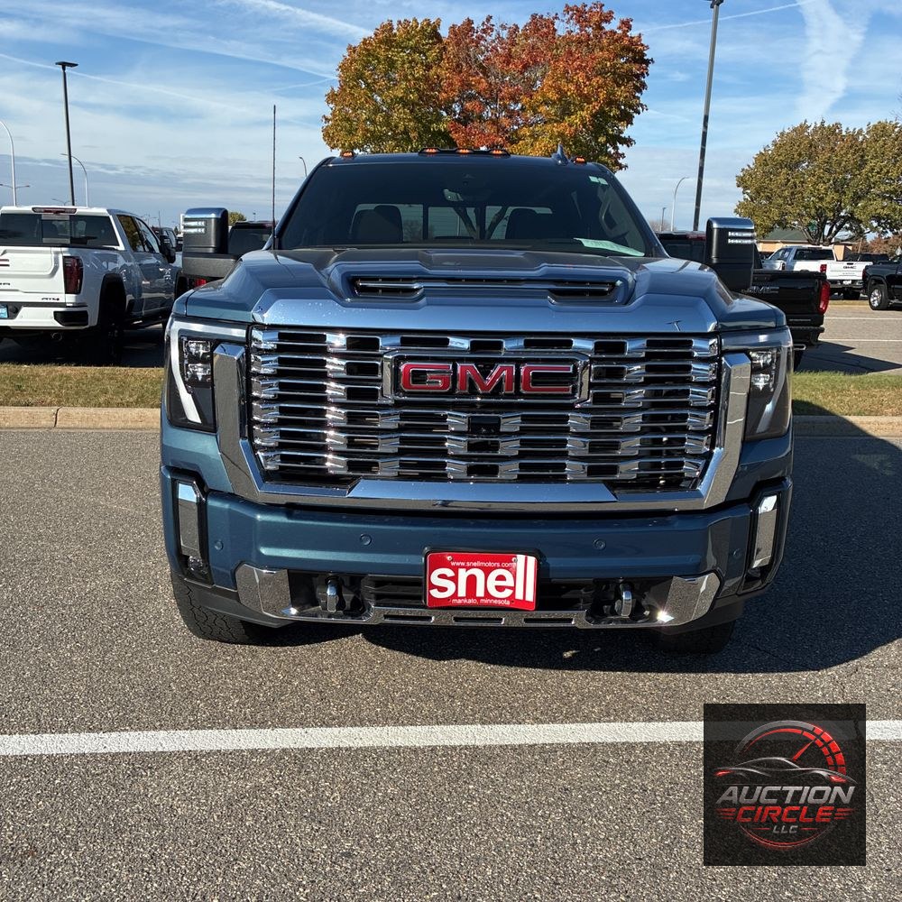 2025 GMC Sierra 3500HD Denali
