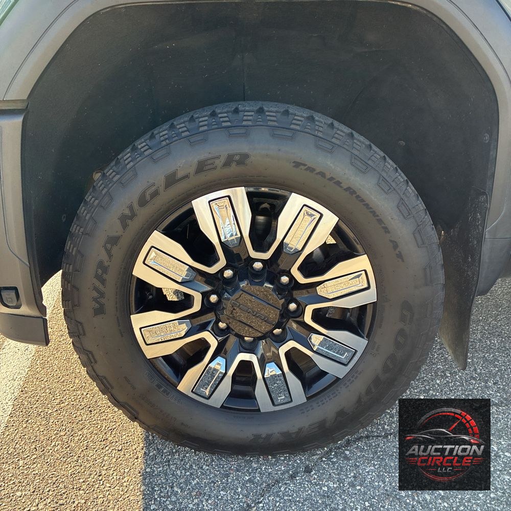 2025 GMC Sierra 3500HD Denali