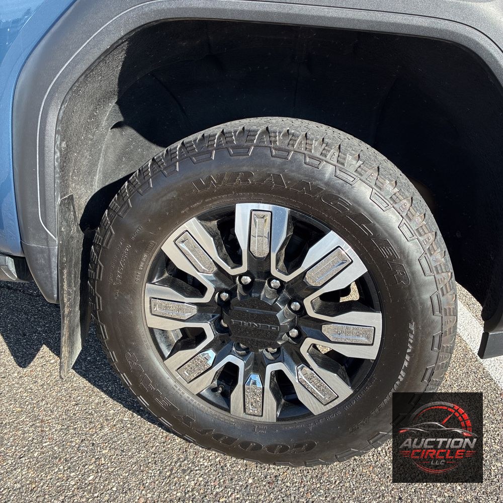 2025 GMC Sierra 3500HD Denali