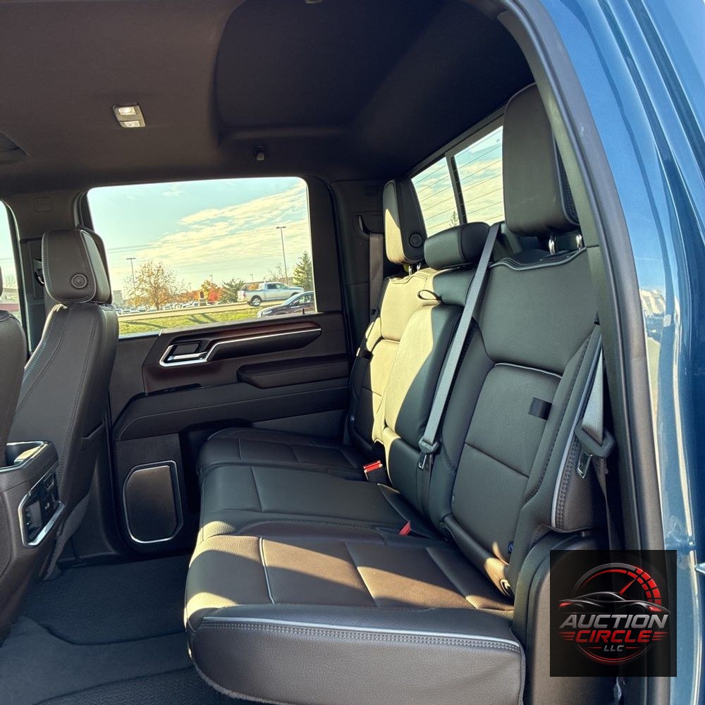 2025 GMC Sierra 3500HD Denali