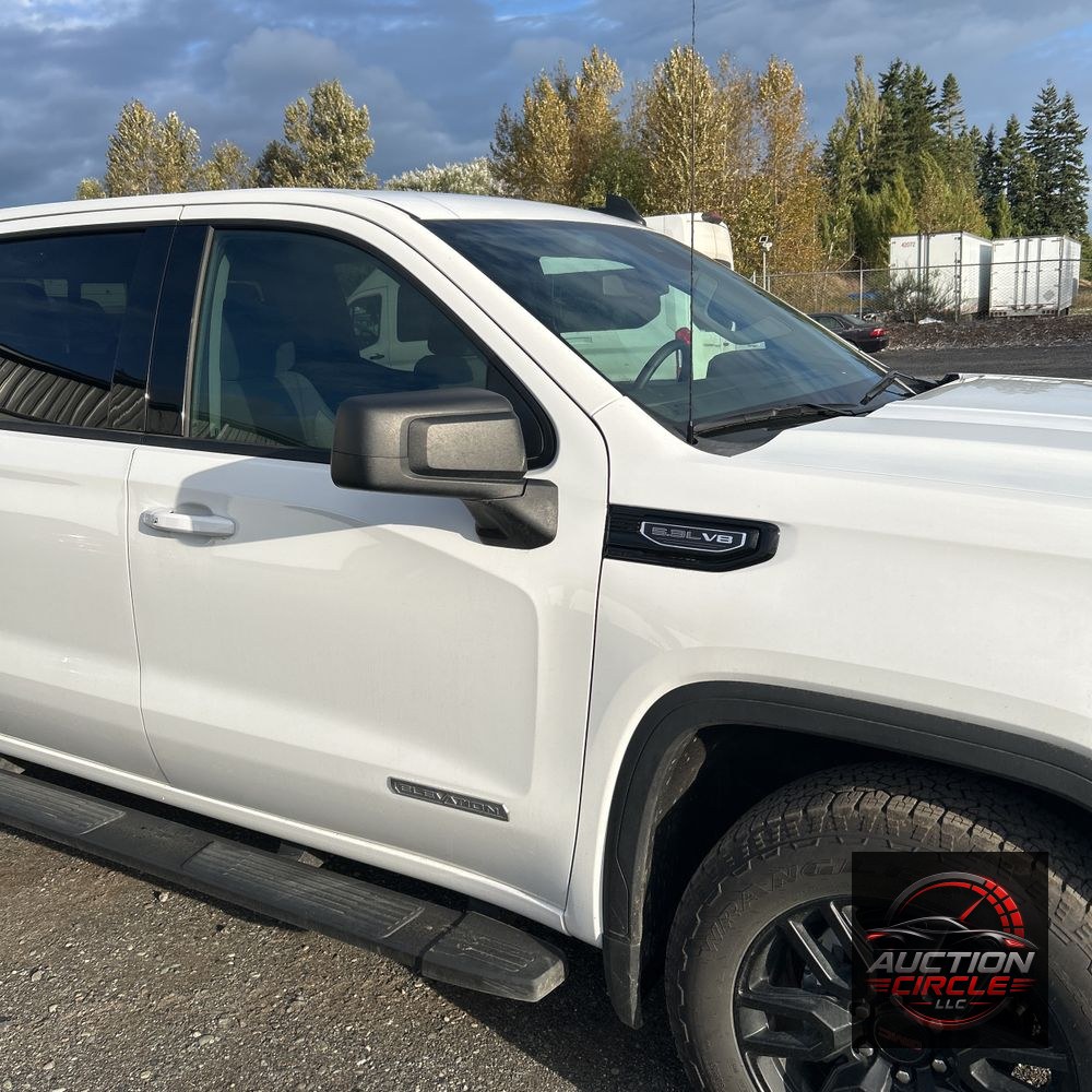 2025 GMC Sierra 1500 Elevation
