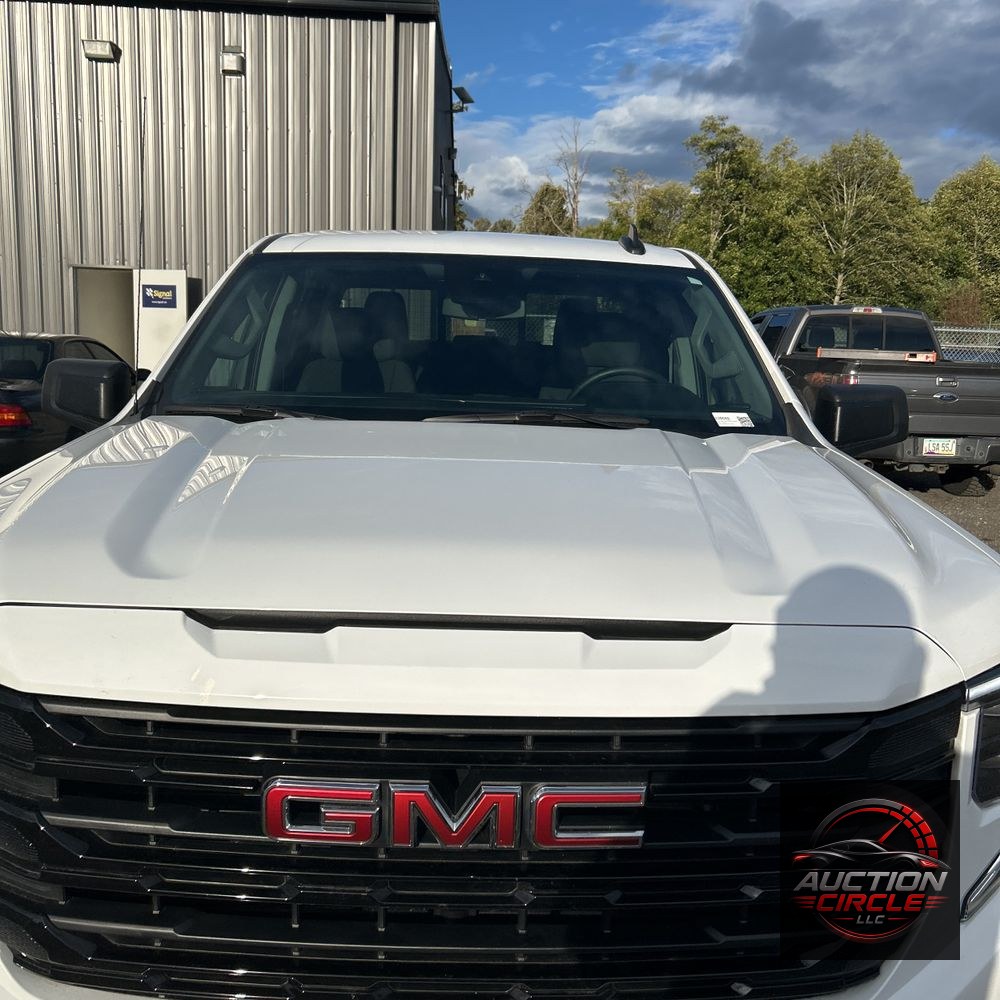 2025 GMC Sierra 1500 Elevation